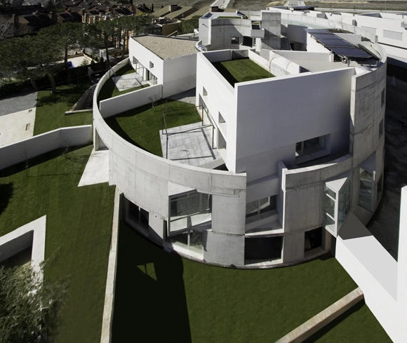 Proceso de construcción de un edificio circular