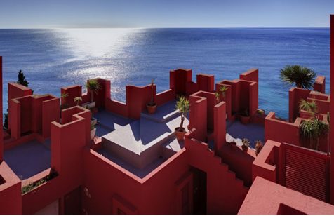 LA MURALLA ROJA