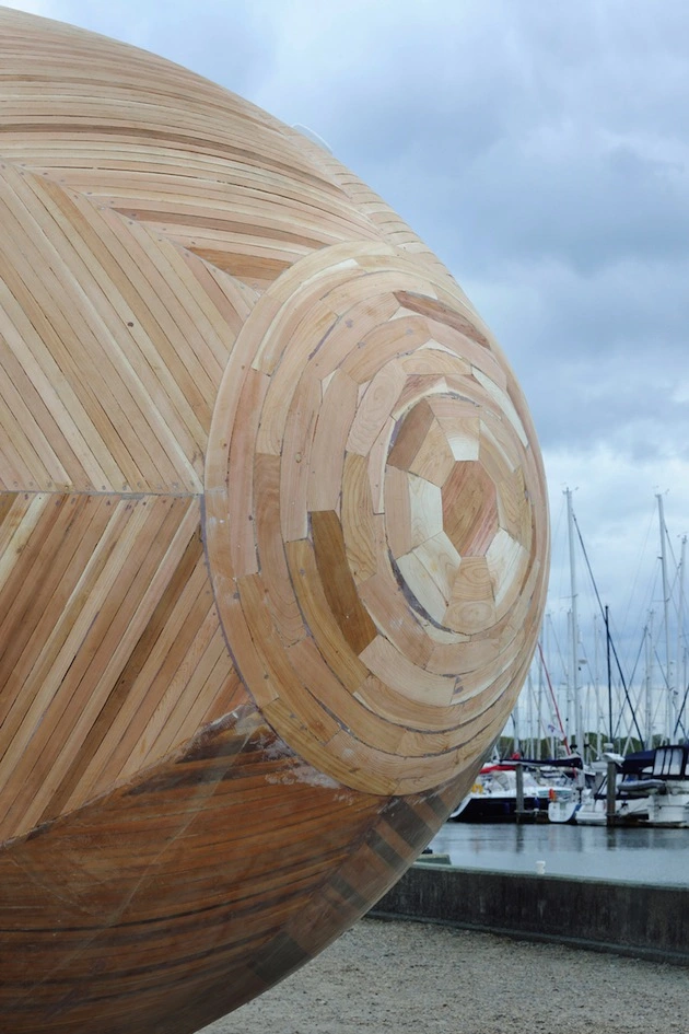 Floating-Wooden-Exbury-Egg-Shelter-8-feeldesain-