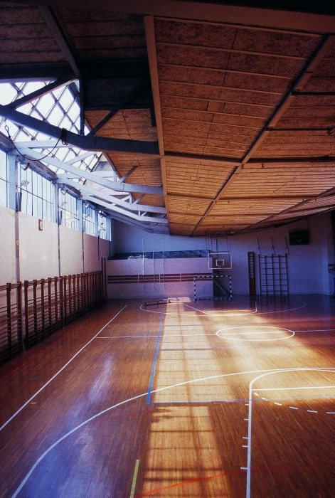 1345228583-04-pista-de-juegos-lucernario-471x700