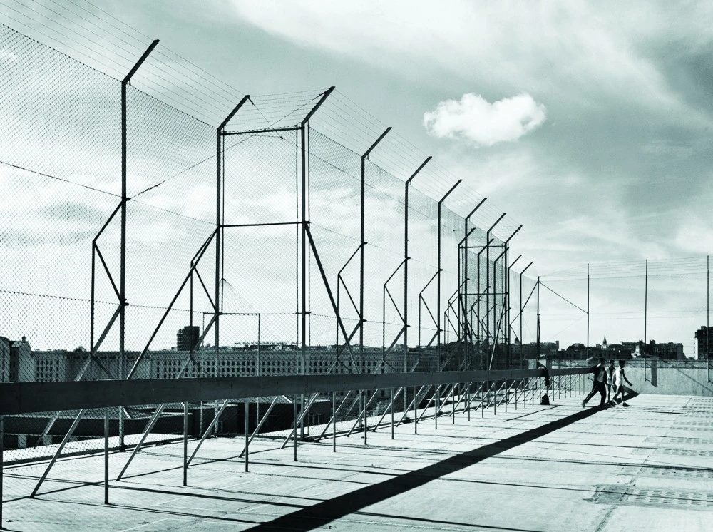 1345228749-12-gm-patio-de-cubierta-1000x746