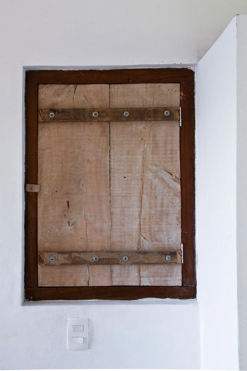 1434104386_box-12-18