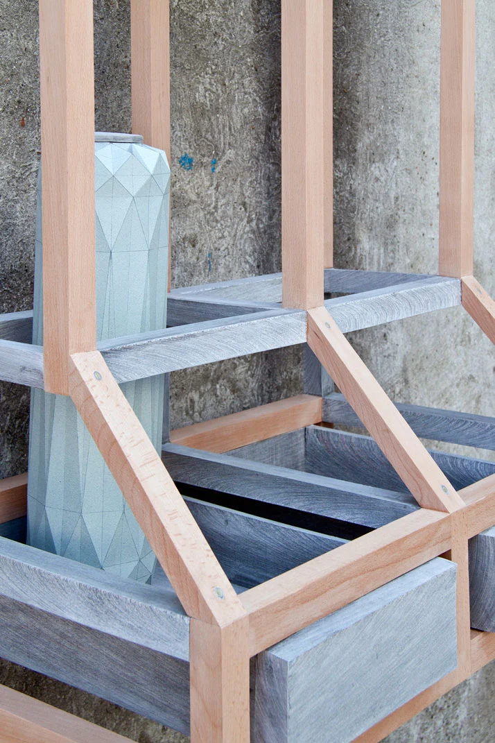 Newspaper-Wood-Mieke-Meijer-Vij5-yatzer-2