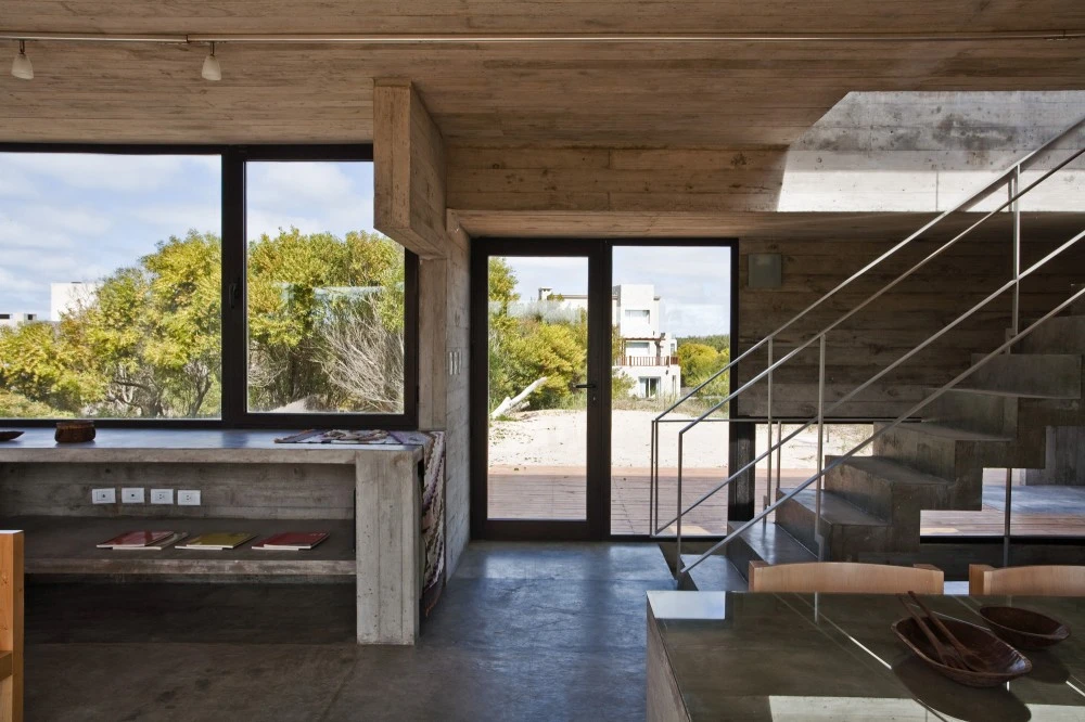 529d3315e8e44e553d00003b_casa-en-la-playa-bak-architects_00265350-1000x666