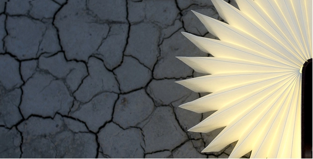 Lámpara-Libro Portátil