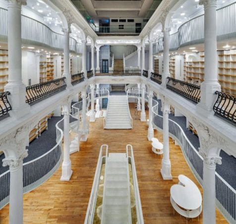 «Carrusel de luz», una increíble librería en el centro de Bucarest