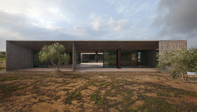 tense-architecture-residence-in-megara-despiertaymira2