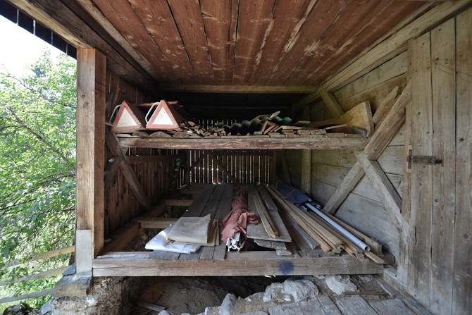 01_EXISTING_BARN-ENTRANCE-PORCH