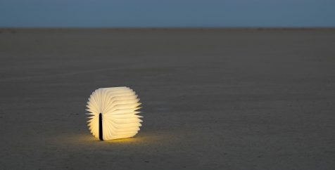 Lumio, una lámpara oculta en un libro
