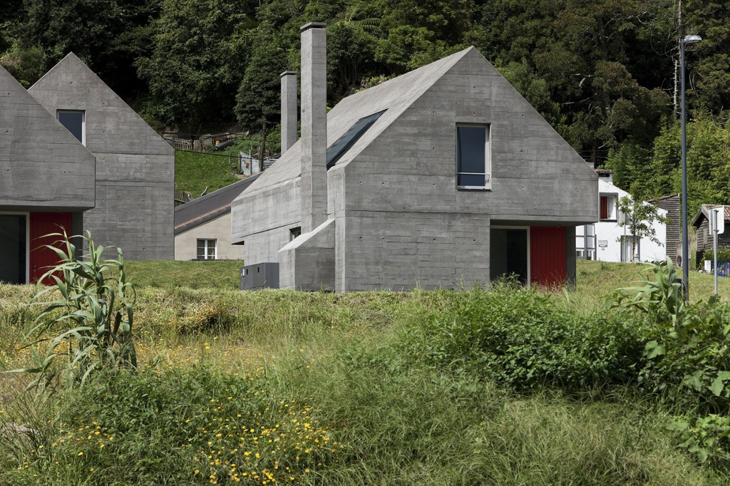 LFA_27 Dwelling in Sete Cidades Eduardo Souto de Moura + Adriano Pimenta (11)
