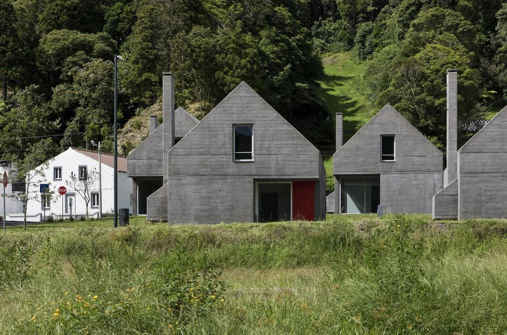 LFA_27 Dwelling in Sete Cidades Eduardo Souto de Moura + Adriano Pimenta (13)