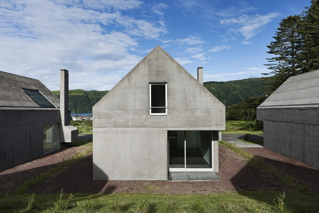 LFA_27 Dwelling in Sete Cidades Eduardo Souto de Moura + Adriano Pimenta (6)