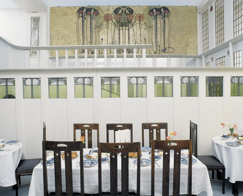 mackintosh-and-mackintosh_luncheon-room Ingram Reconstructed (1992-1995) in the Glasgow Art Galleries and Museum, Glasgow.