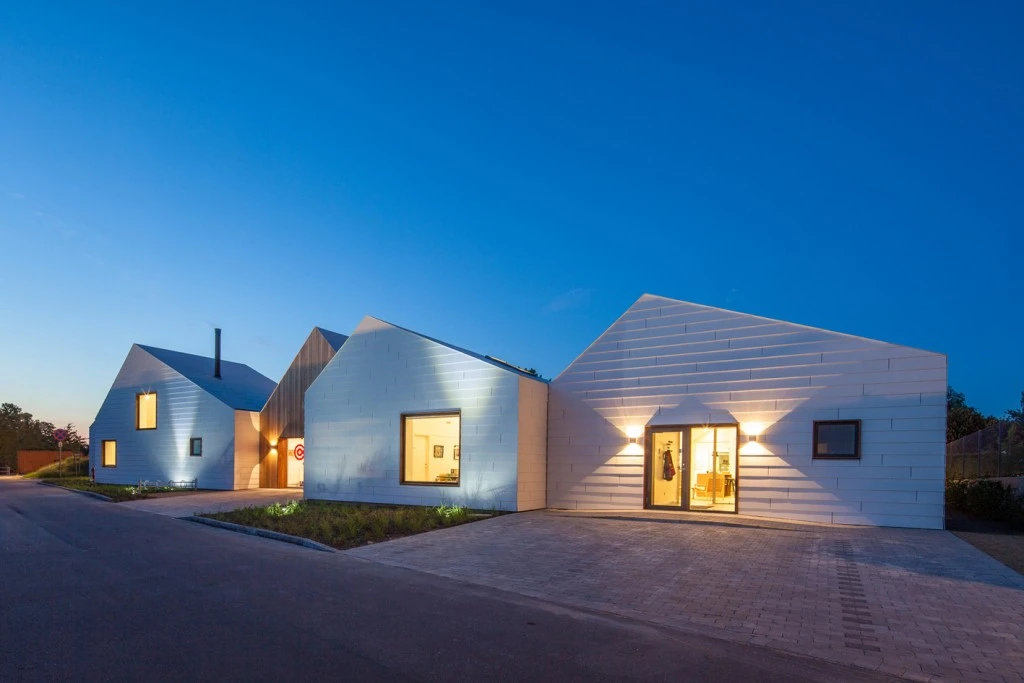 Cancer Centre (Livsrum) Naestved, Denmark. Architect: Effekt. Engineer: Søren Jensen