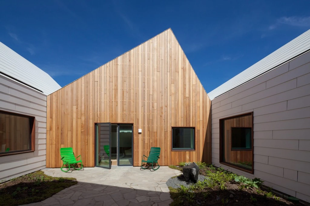 Cancer Centre (Livsrum) Naestved, Denmark. Architect: Effekt. Engineer: Søren Jensen