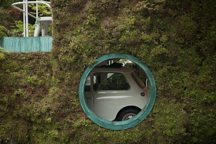 El paisajismo exuberante de Kazuyuki Ishihara y su Garage Garden