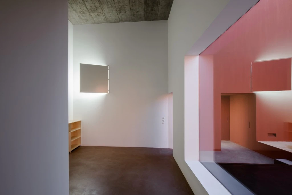 DESPIERTAYMIRA Casa en Oeiras. Pedro Domingos Arq Photo © João Carmo Simões (3)