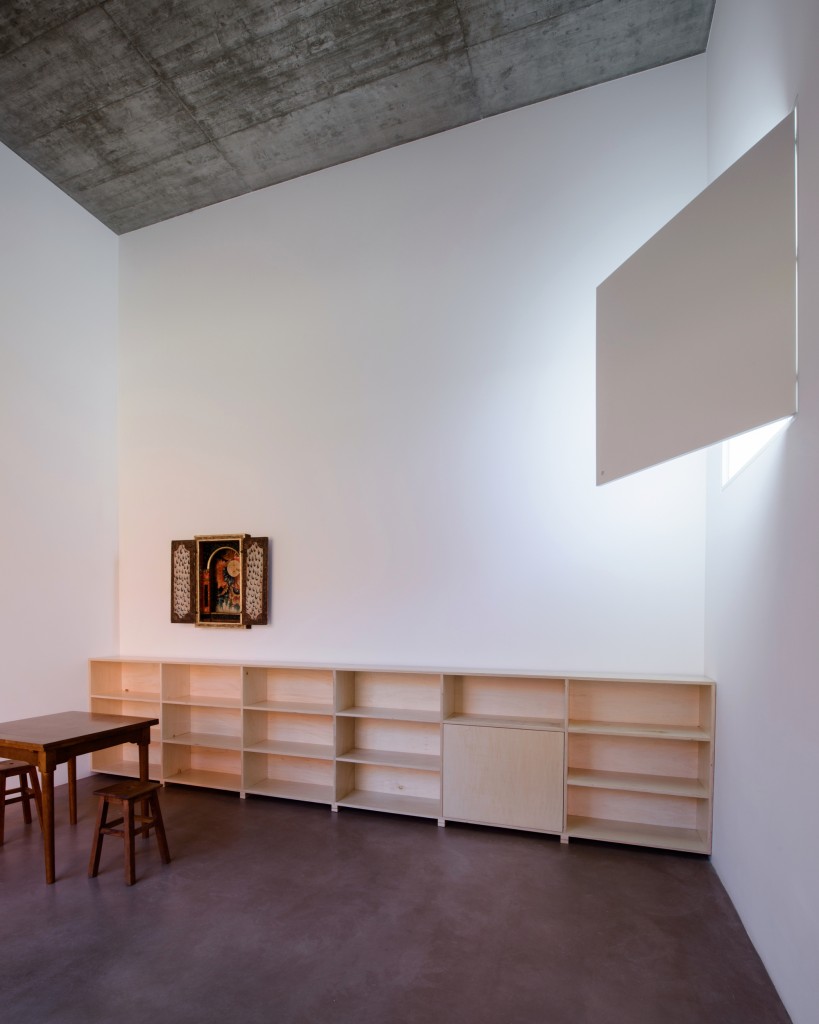 DESPIERTAYMIRA Casa en Oeiras. Pedro Domingos Arq Photo © João Carmo Simões (6)
