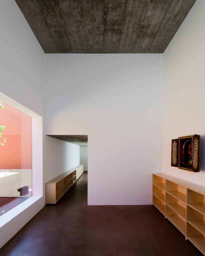 DESPIERTAYMIRA Casa en Oeiras. Pedro Domingos Arq Photo © João Carmo Simões (8)