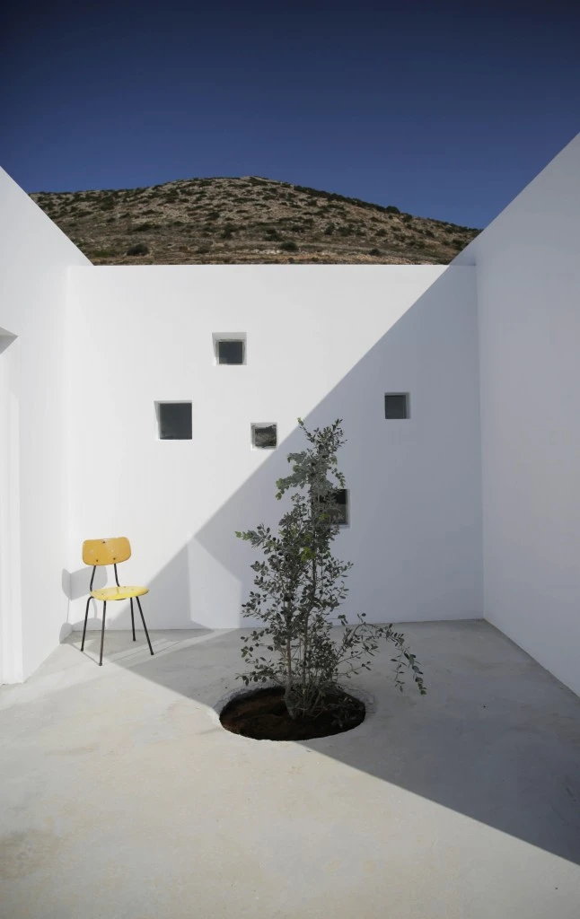 DESPIERTAYMIRA casa Kamari React architects (19)