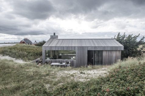 Summer Cottage G18, una integración perfecta en el paisaje danés