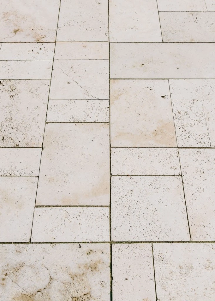 castell-de-peratallada-gardenista-7-768x1075