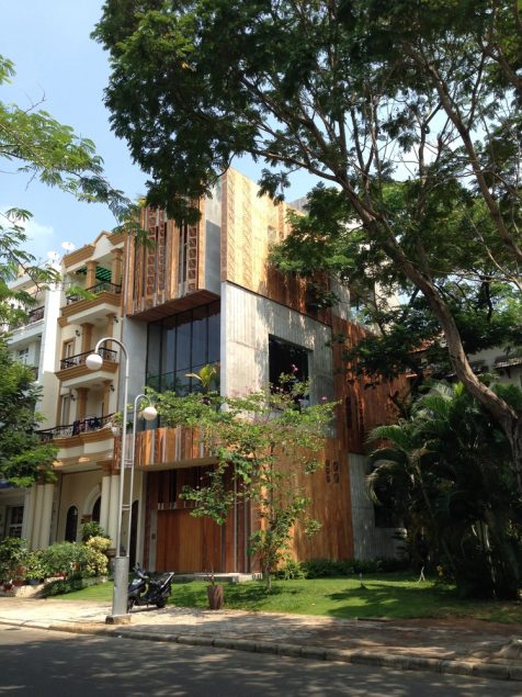Thong House, una belleza contemporánea con sabor tropical