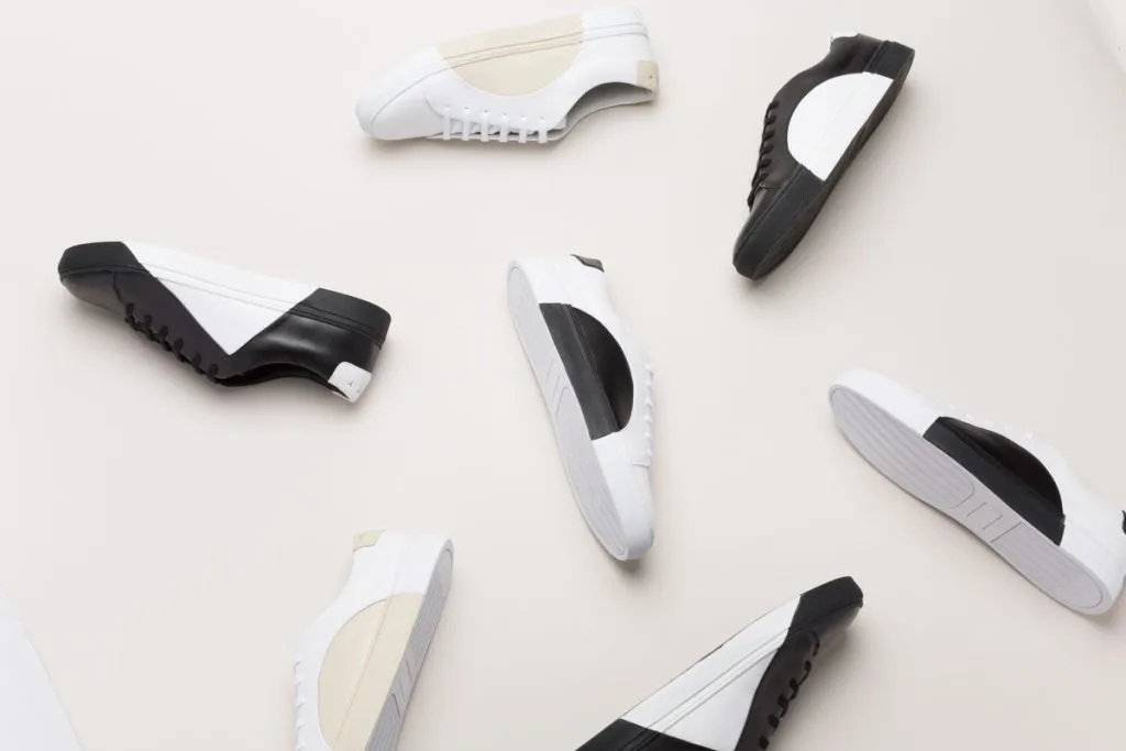 detalle de toda la colección de zapatillas de They The New York