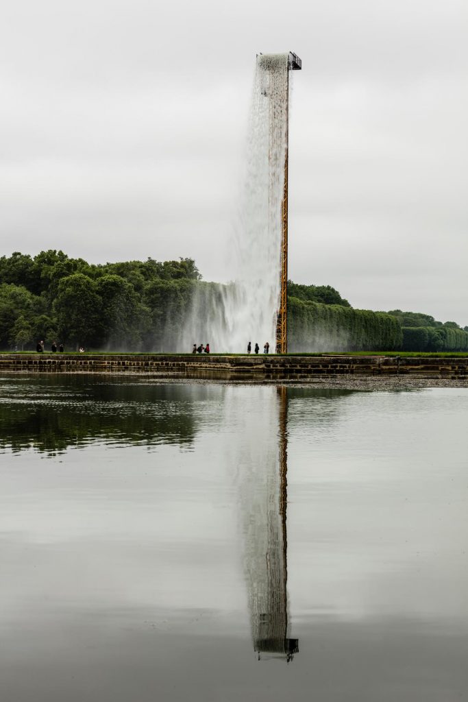 Detalle de la "Catarata" levantada en el Gran Canal