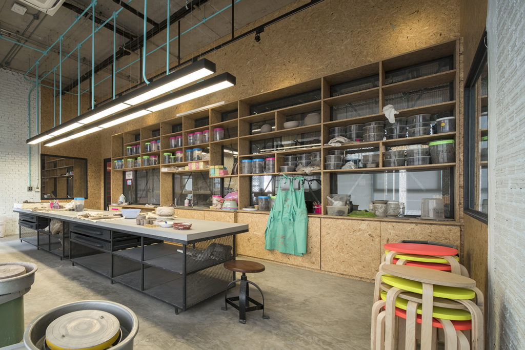 sala de ceramica del centro de coworking hubba-to