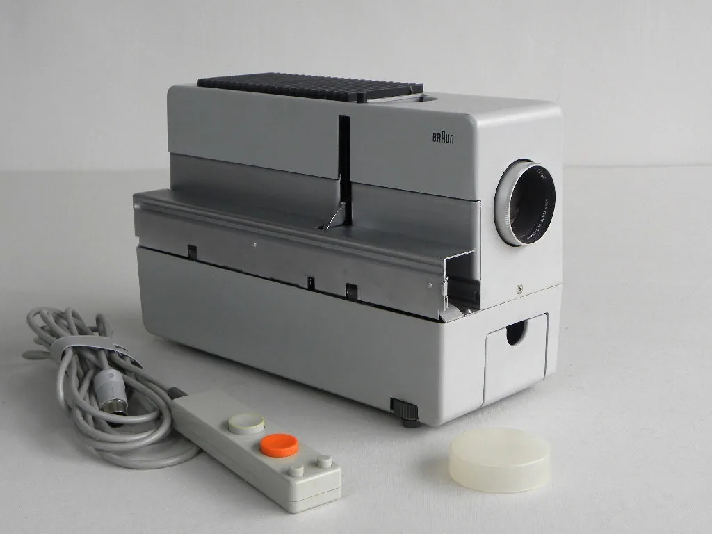 detalle del proyector disenado por Dieter Rams