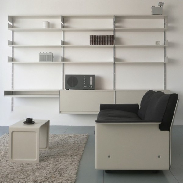 Estantería, silla y radio diseñadas por dieter rams