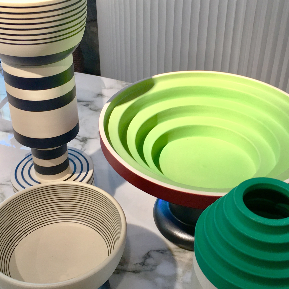 coleccion de etore sotsass para bitossi en batavia