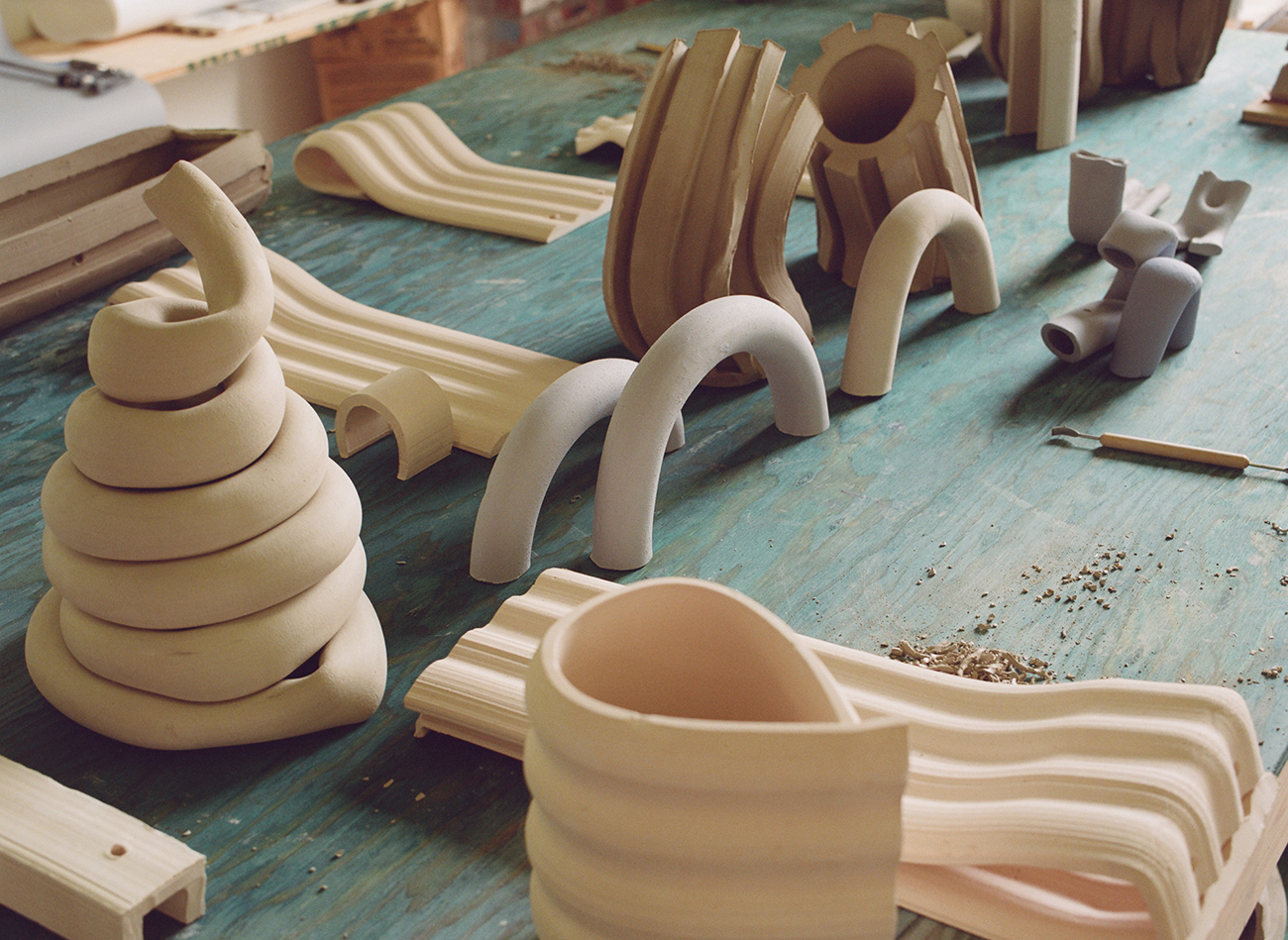 detalle de las piezas hechas con arcilla