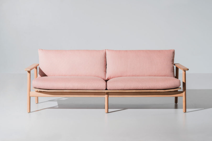 sofa de la colección de jasper morrison para kettal
