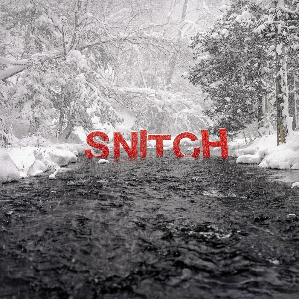 SNITCH letras de gran tamaño, mensaje tridimensional