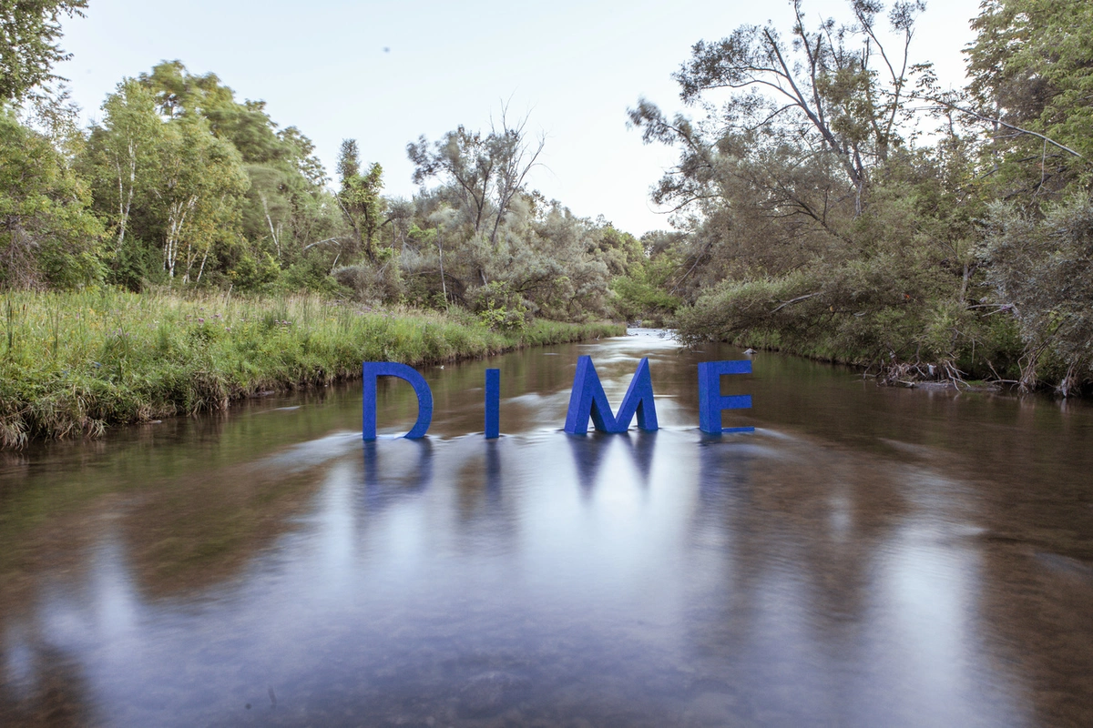 ¡Ponga un letrero en su vida! (o las esculturas conceptuales de Wheatley y Dean)