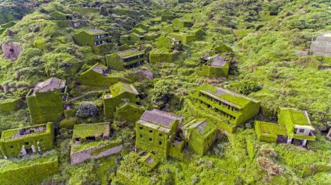 Houtouwan: la aldea china engullida por la naturaleza