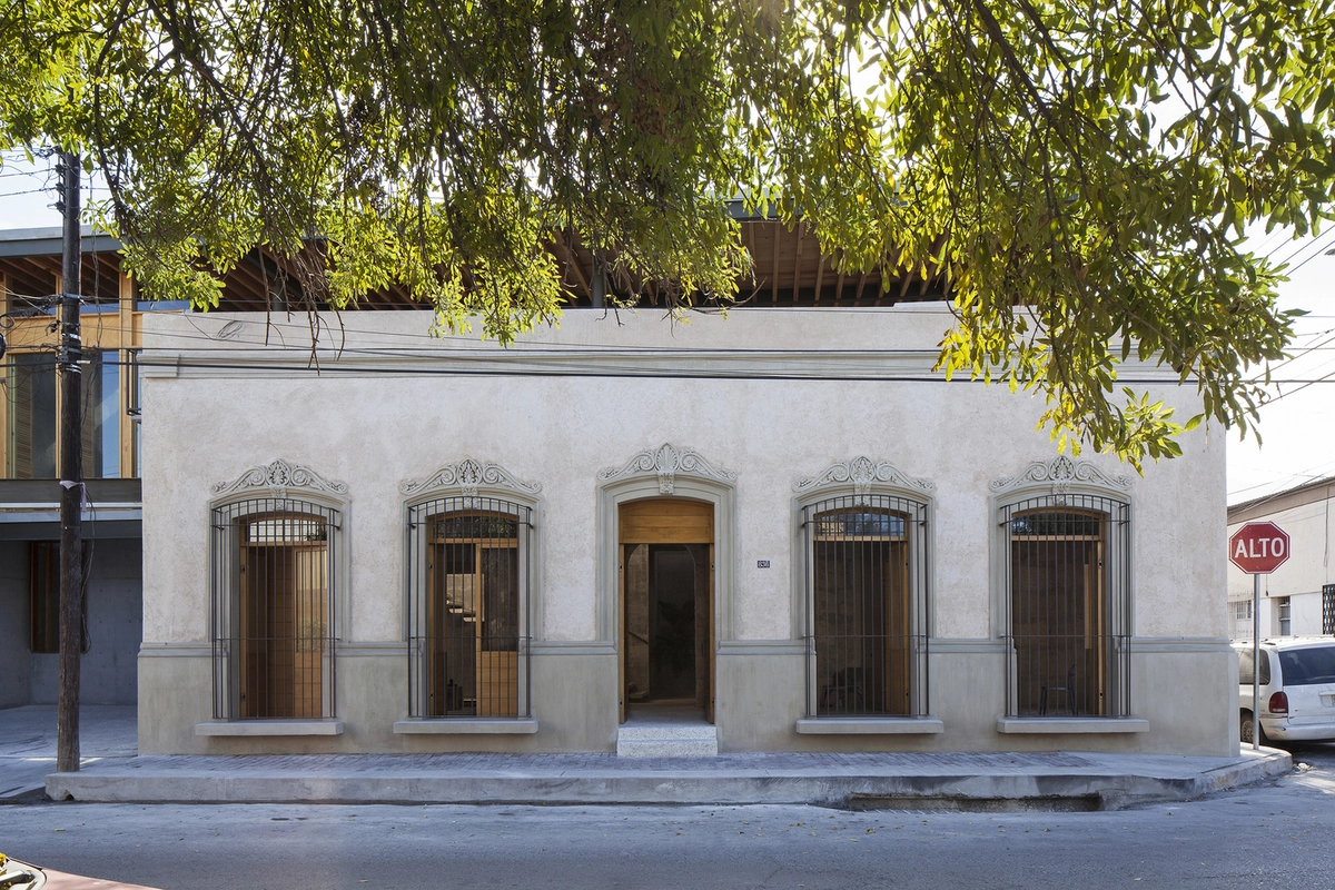 15 de Mayo, unas oficinas respetuosas con la esencia arquitectónica de Nuevo León