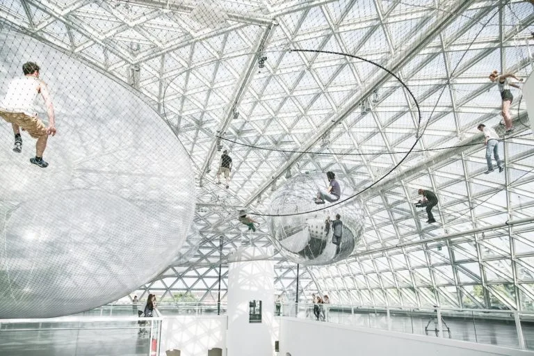 instalación orbit de tomas saraceno