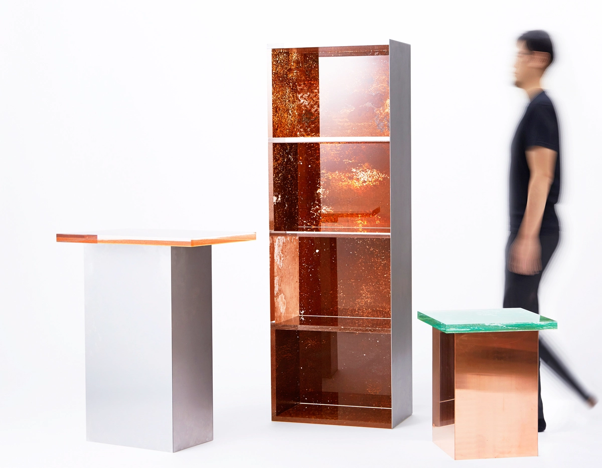 estantería, mesa y banco del proyecto Rust Harvest del japones Yuma Kano