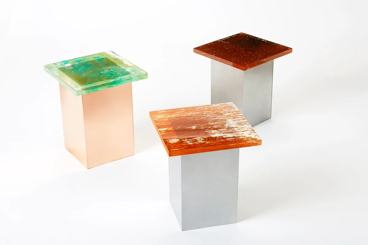 taburetes de la colección Rust Harvest de Yuma Kano