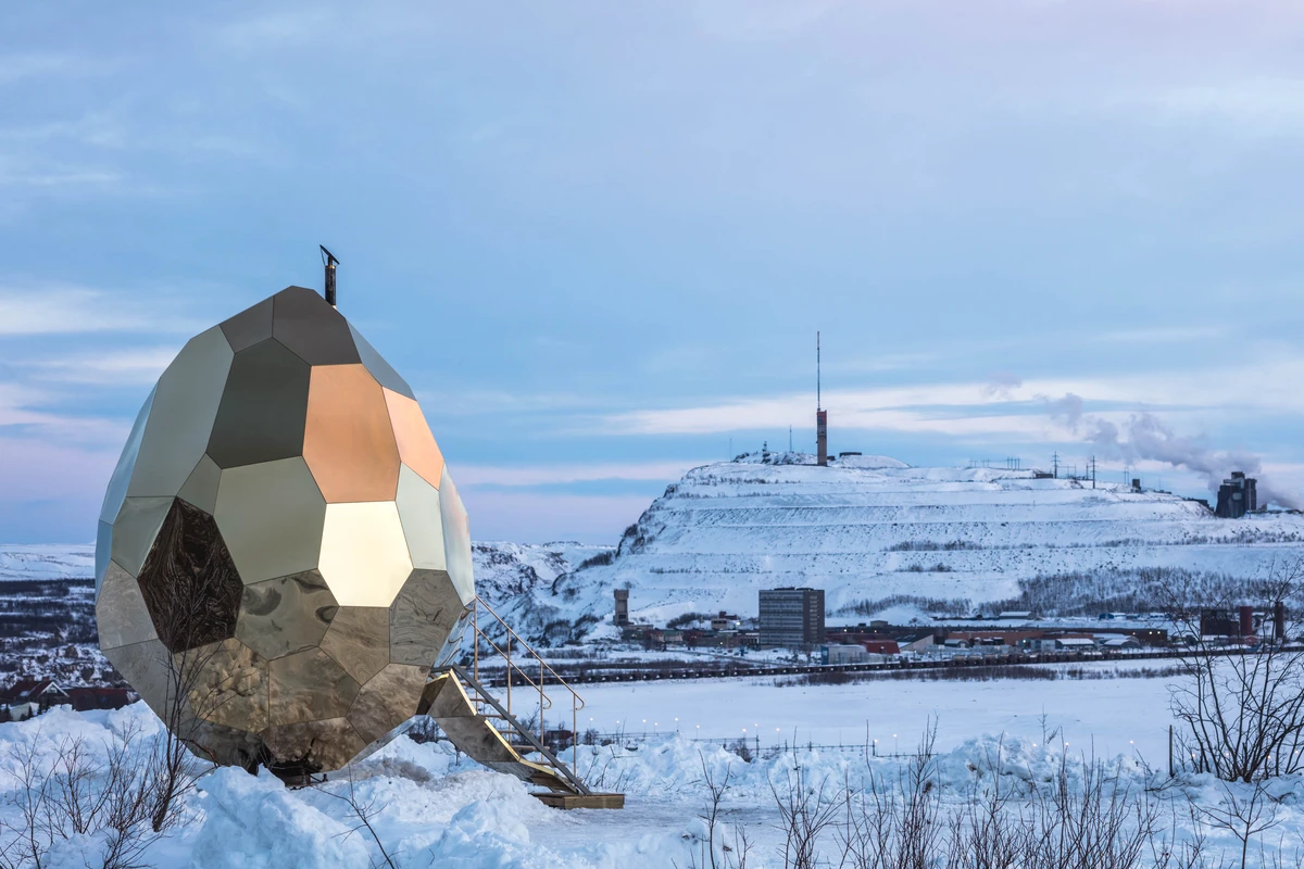 Solar Egg, sauna pública instalada en Kiruna