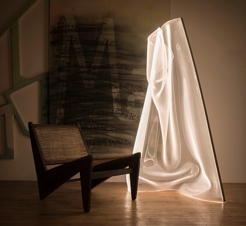 lámpara termoconformada a mano de la colección Gweilo