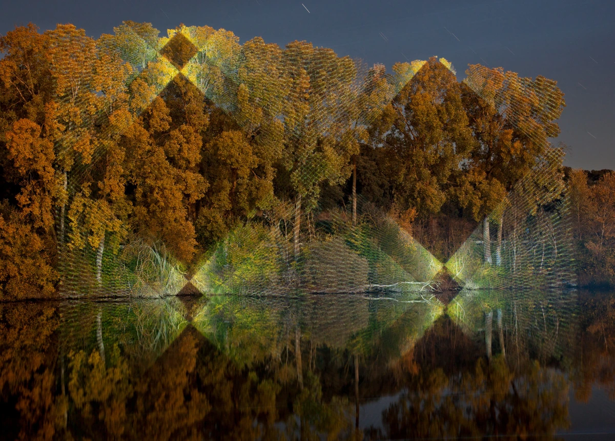 esculturas lumínicas de javier riera