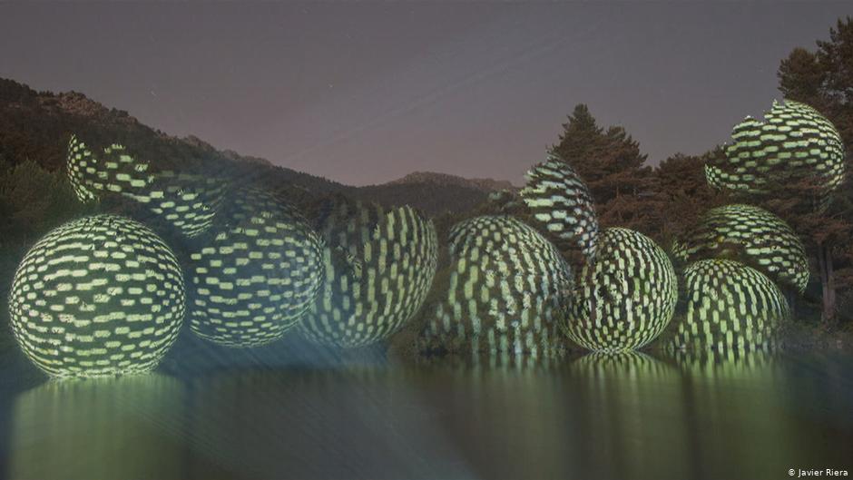 efimeras esculturas de luz de javier riera