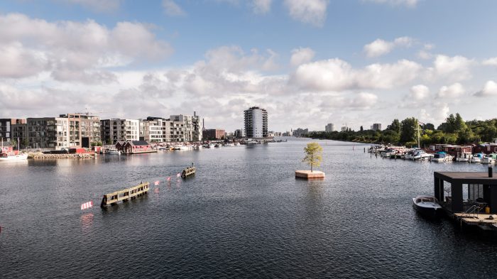 vista general de la isla en el puerto de copenhaguen