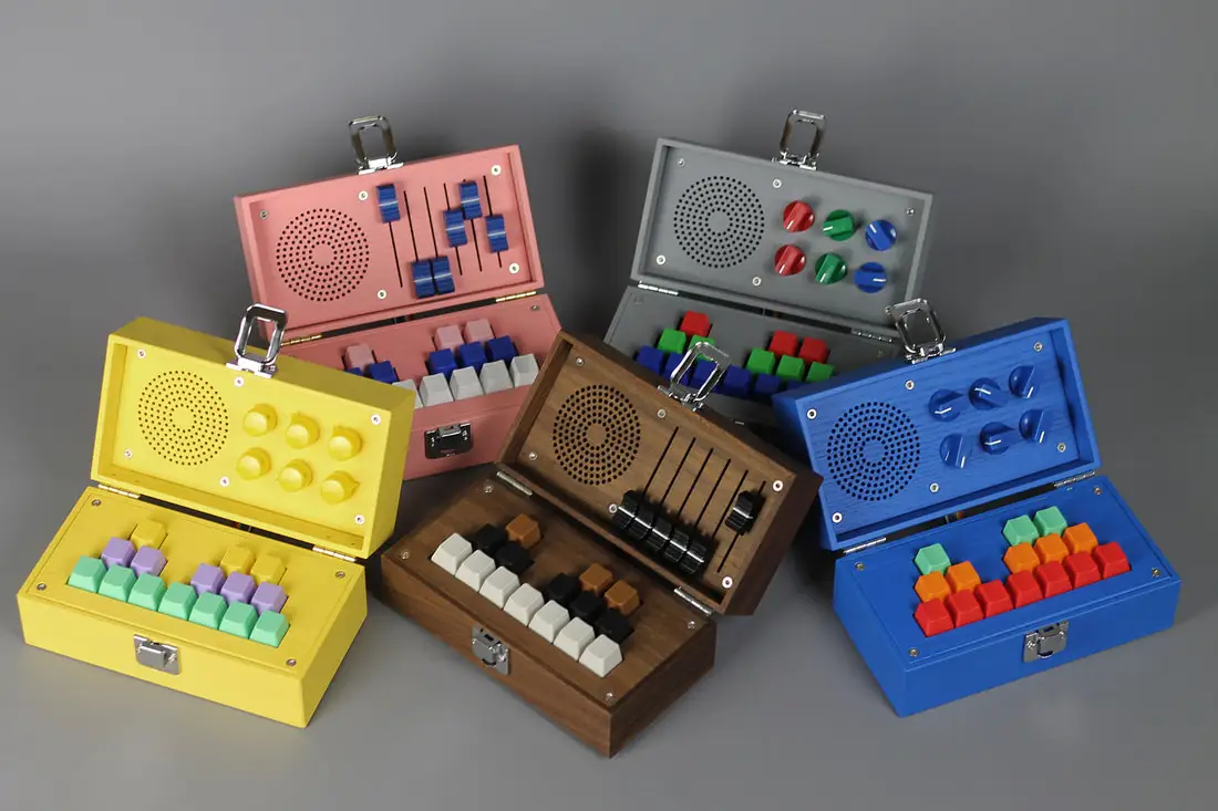 varias unidades de bivalvia en distintos colores 