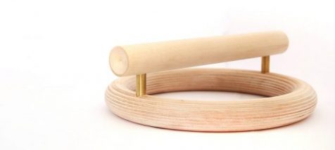 Kenko modela tu cuerpo con esculturas de madera