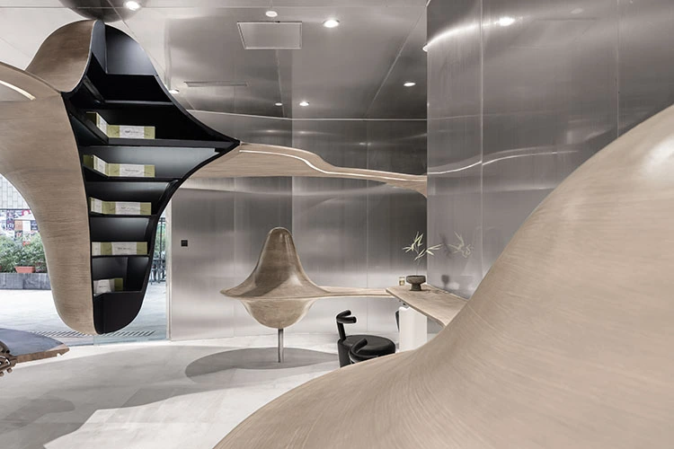 vista de las estanterías en negro de la tienda Zhuyeqing Tea